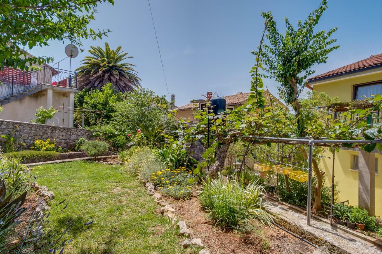 Sheshe Lägenhet Mali Lošinj Exteriör bild