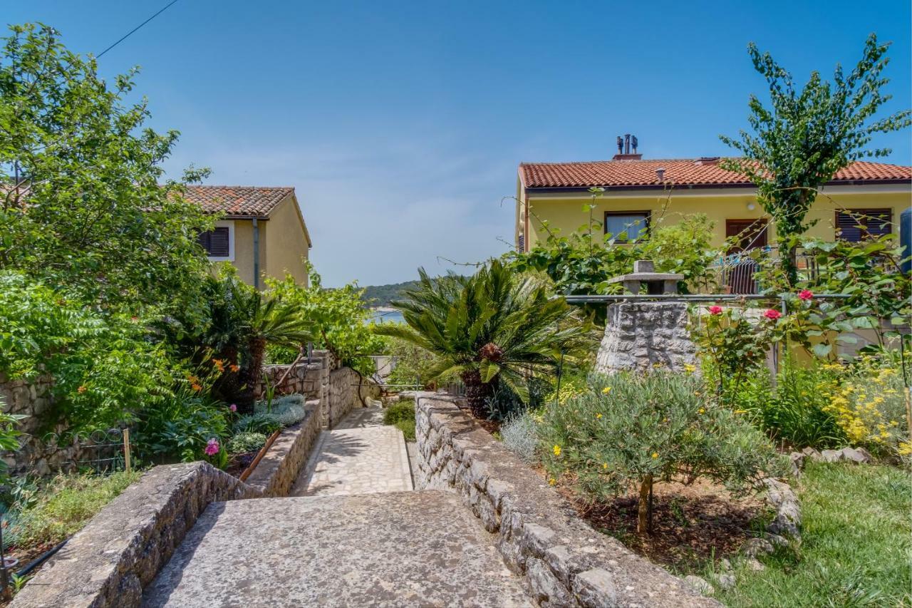 Sheshe Lägenhet Mali Lošinj Exteriör bild